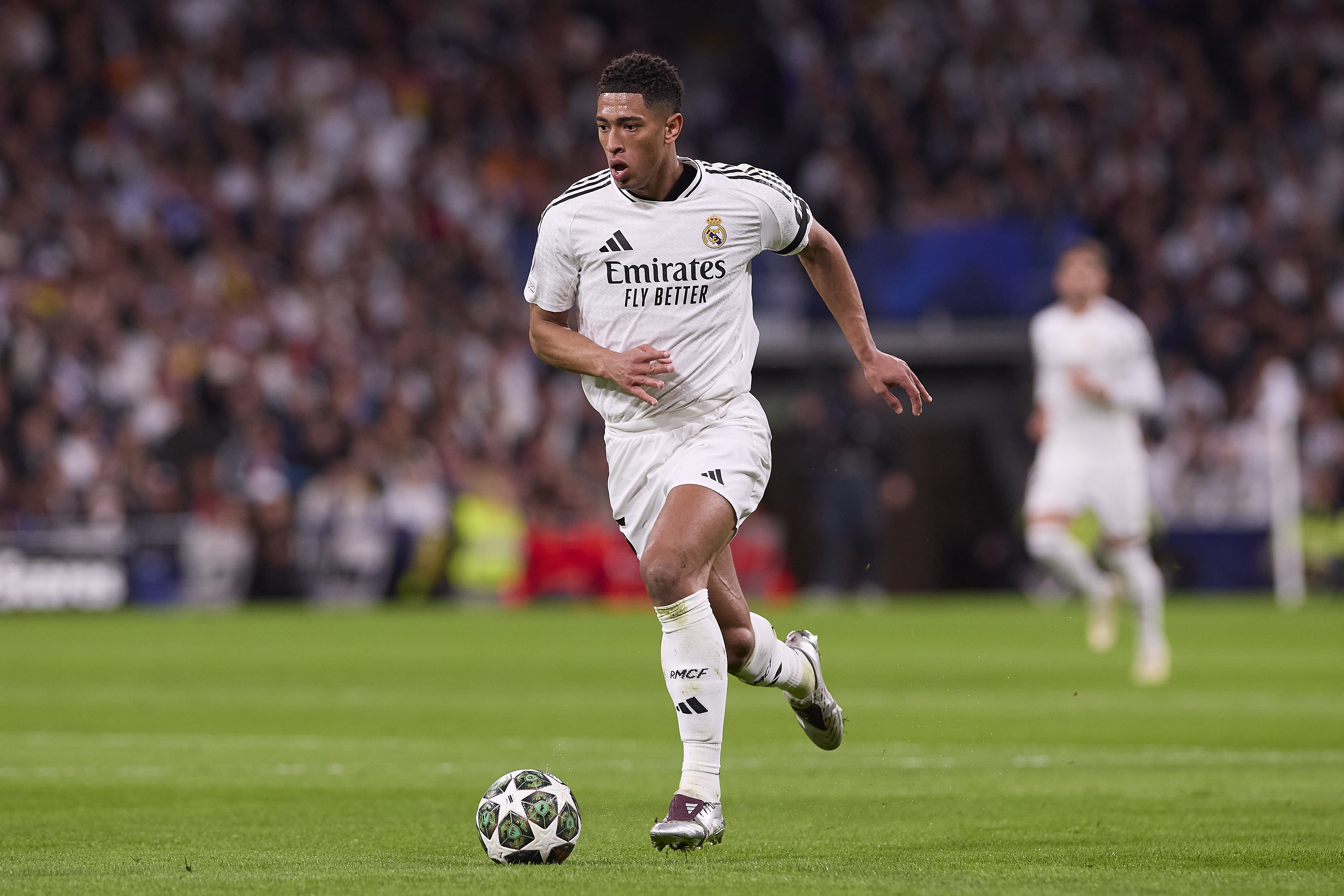 记者：贝林厄姆和卡马文加简单训练，姆巴佩等人周四周五陆续归队